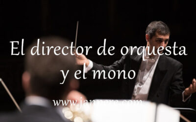 El director de orquesta y el mono.